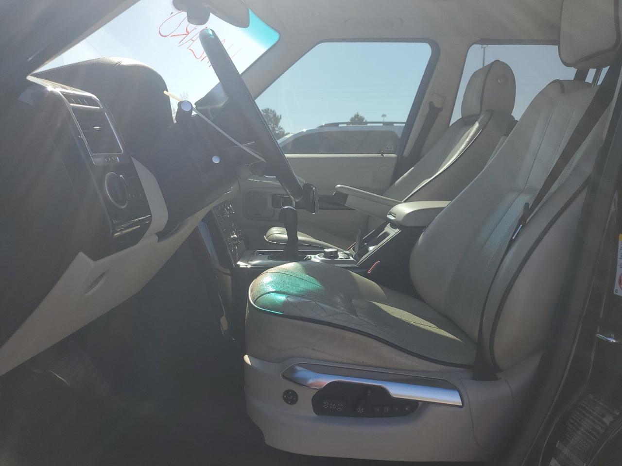 2010 Land Rover Range Rover Hse Luxury VIN: SALMF1E4XAA327284 Lot: 92009605