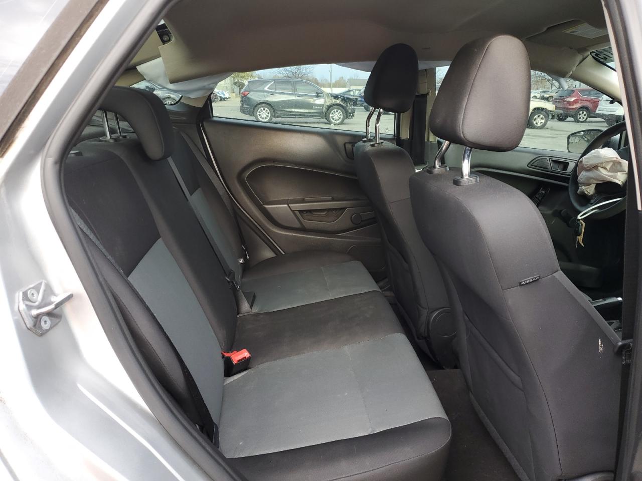 2018 Ford Fiesta S VIN: 3FADP4AJ7JM142037 Lot: 92124415