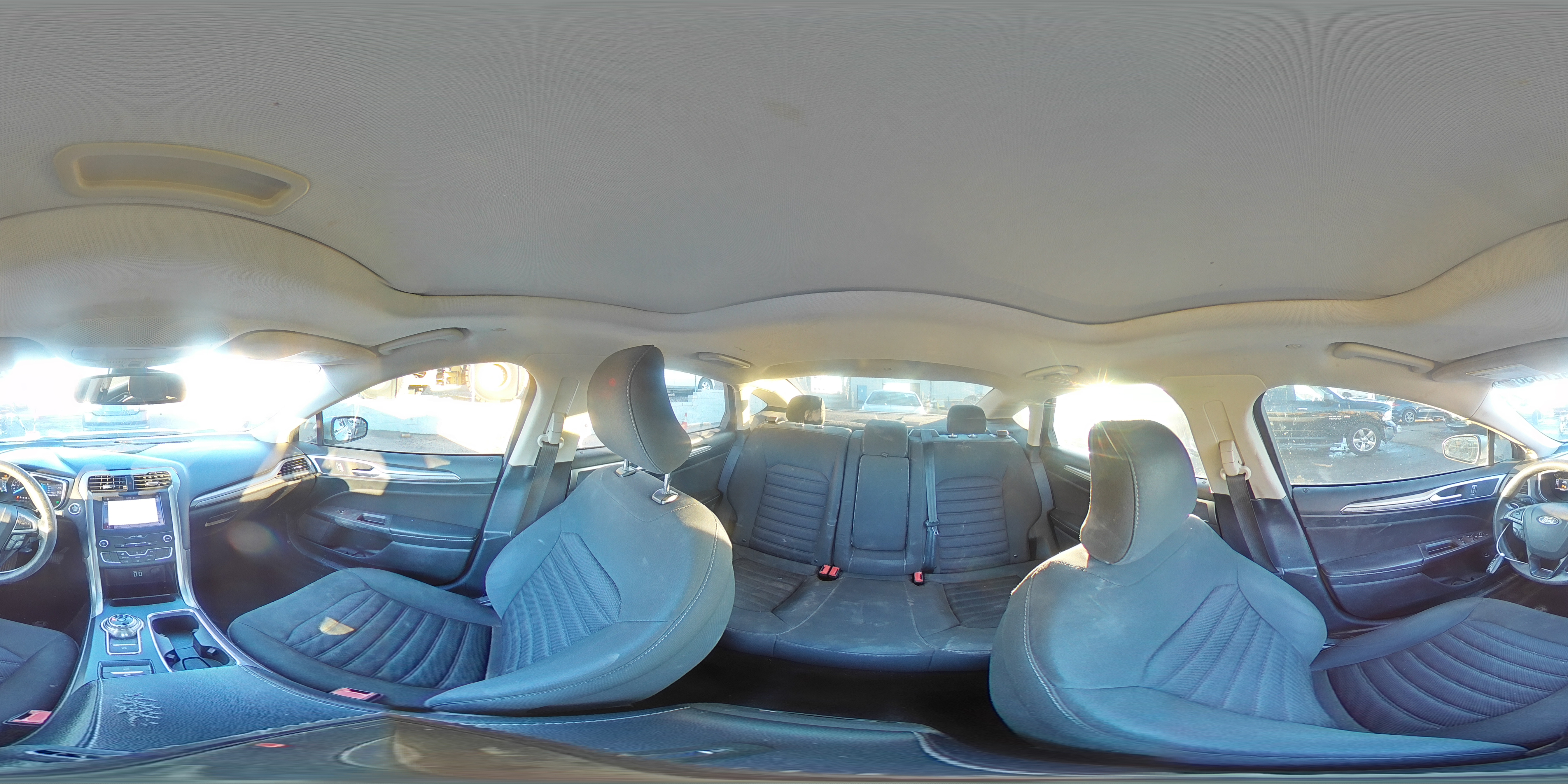 2019 Ford Fusion Se VIN: 3FA6P0LU0KR118093 Lot: 92753845