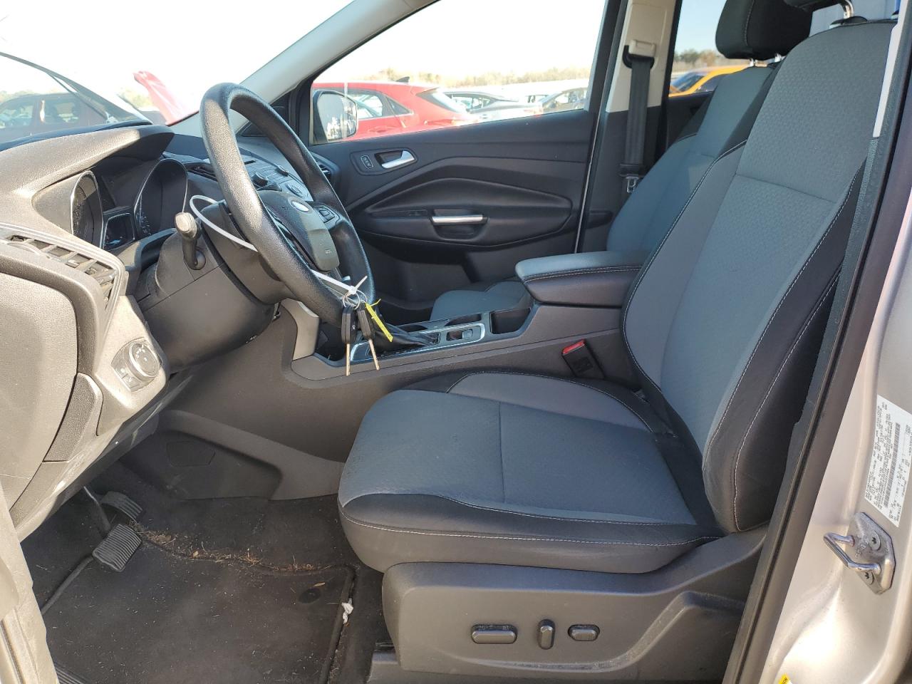 2017 Ford Escape Se VIN: 1FMCU9GD3HUB33589 Lot: 92193425