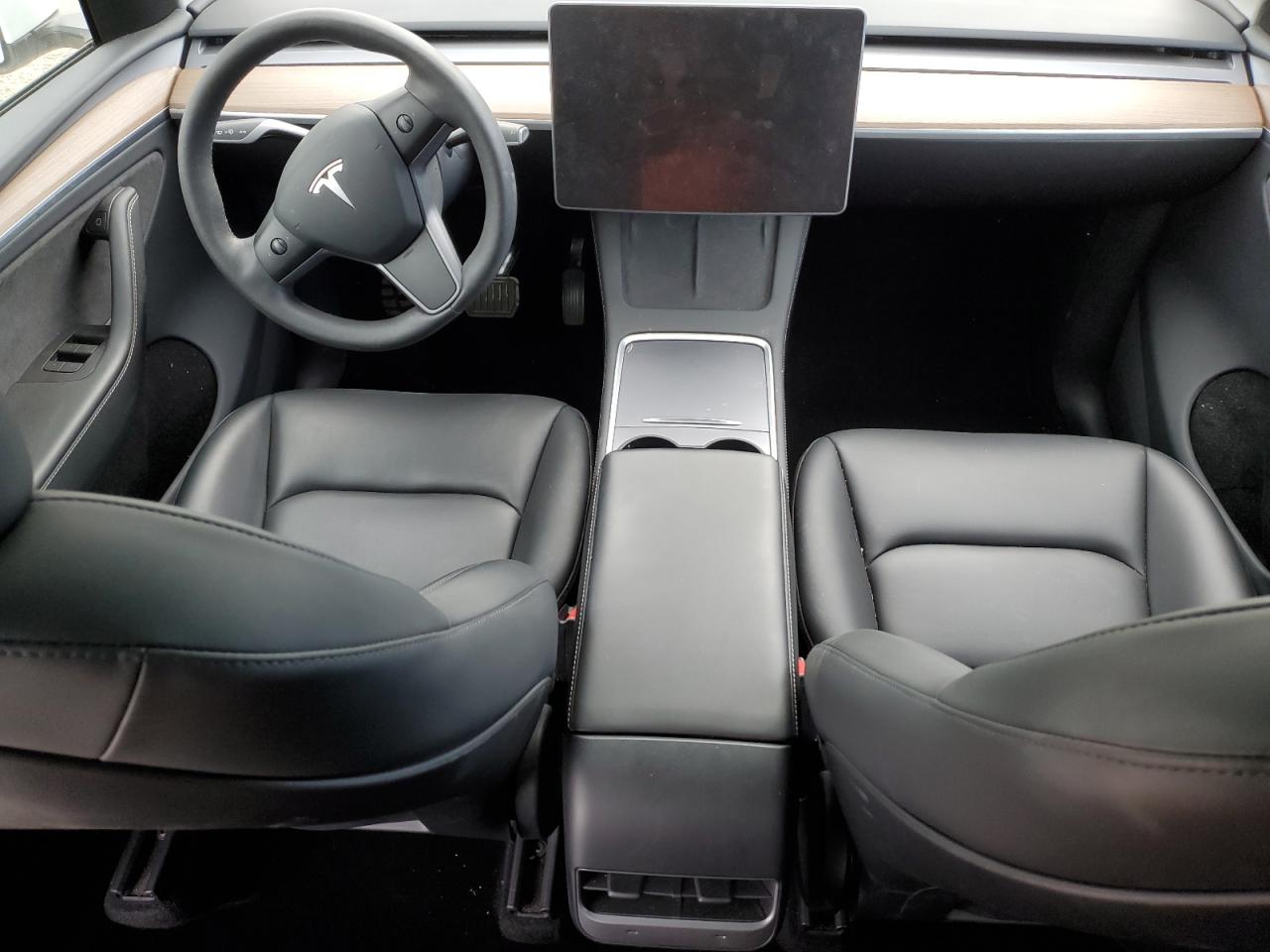 2023 Tesla Model Y VIN: 7SAYGDEE7PA114728 Lot: 90328035