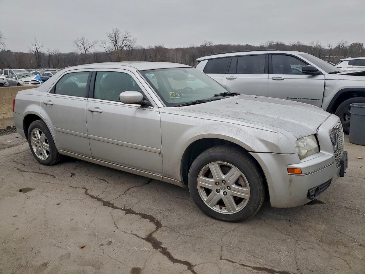 2005 Chrysler 300 Touring VIN: 2C3AK53G95H624827 Lot: 93670555