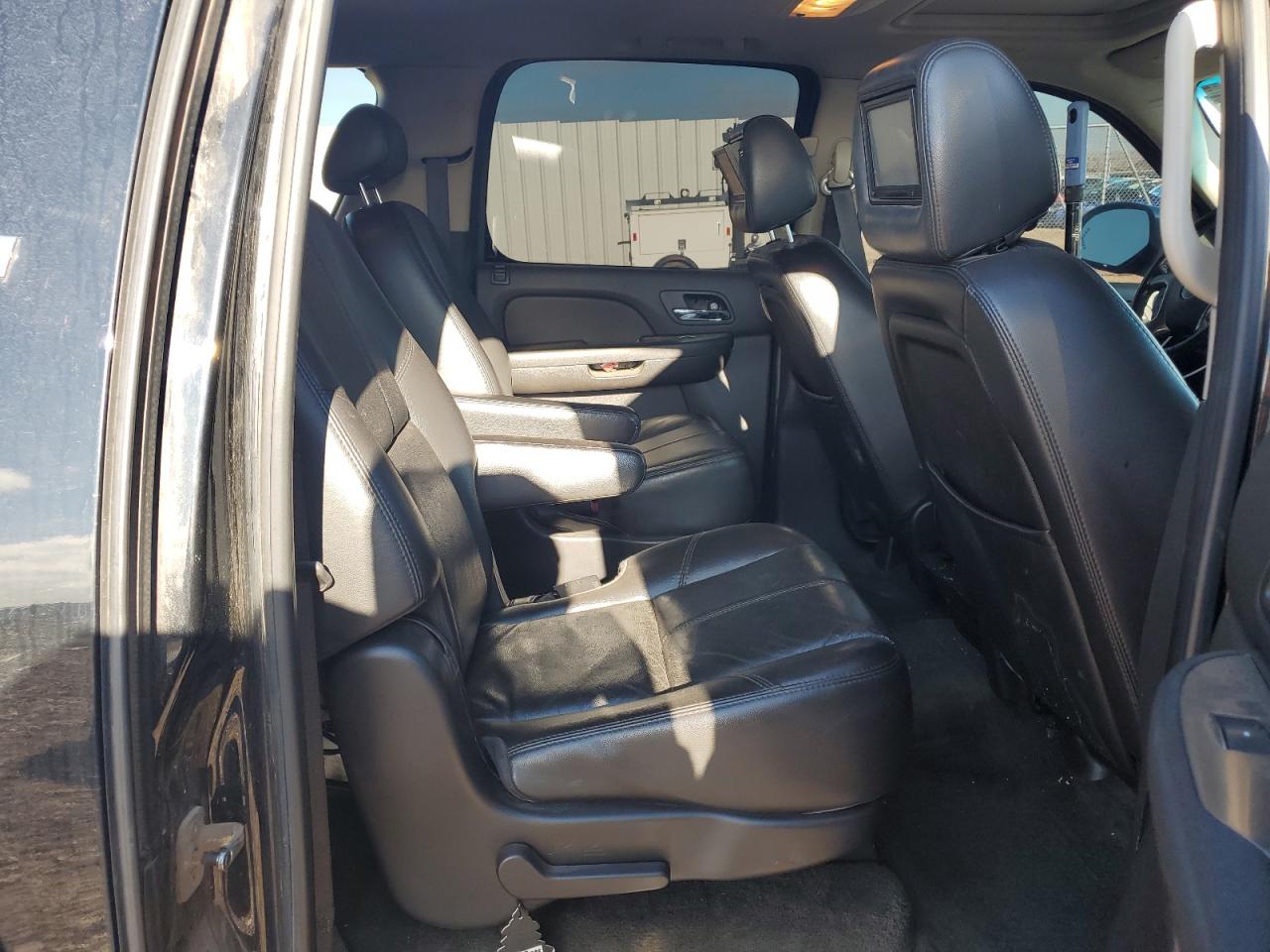 2007 Chevrolet Suburban K1500 VIN: 3GNFK16377G292481 Lot: 93657815