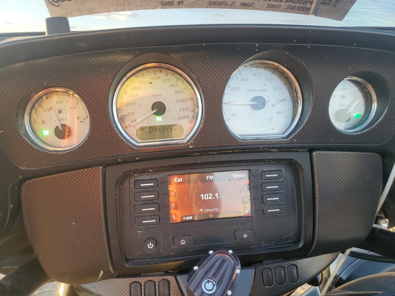 2015 Harley-Davidson Flhx Street Glide VIN: 1HD1KBM12FB629056 Lot: 93203895