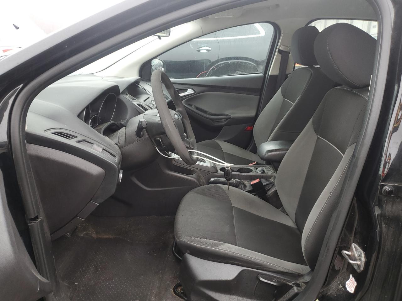 2014 Ford Focus Se VIN: 1FADP3F25EL325827 Lot: 93530155