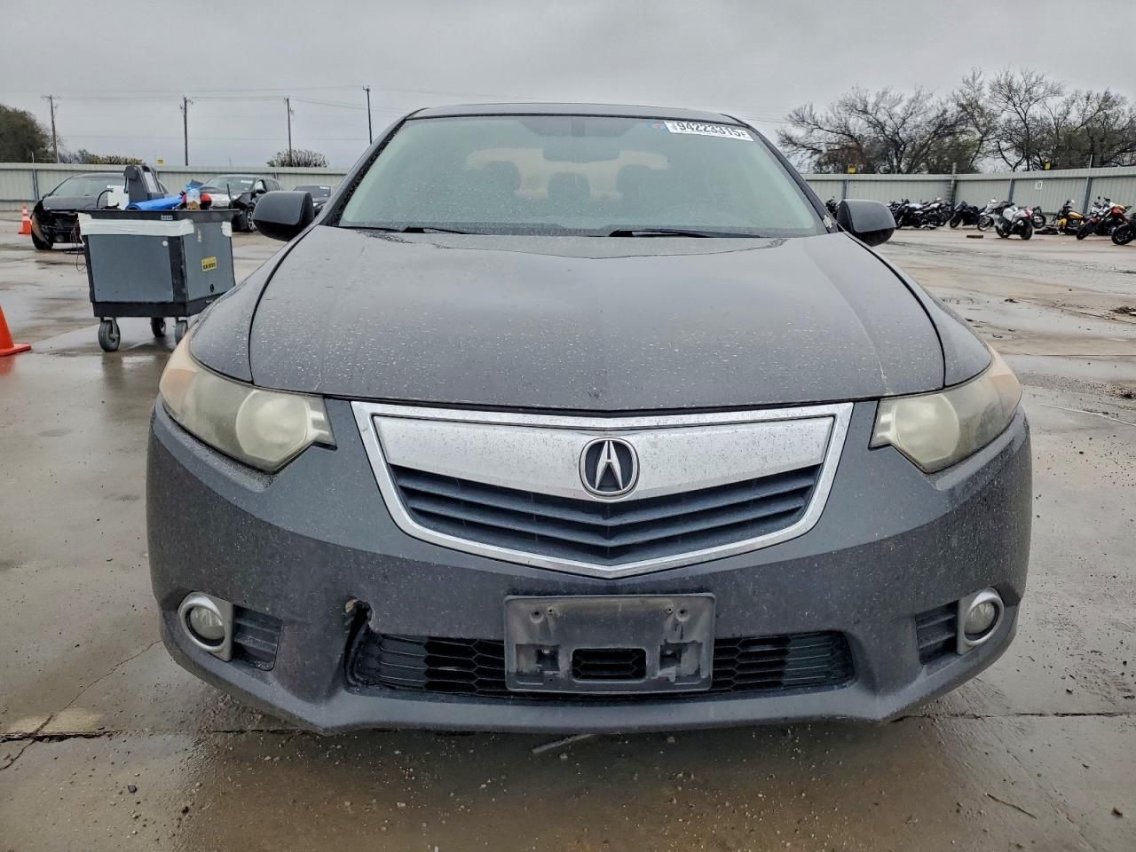 Фото: JH4CU2F47EC004557