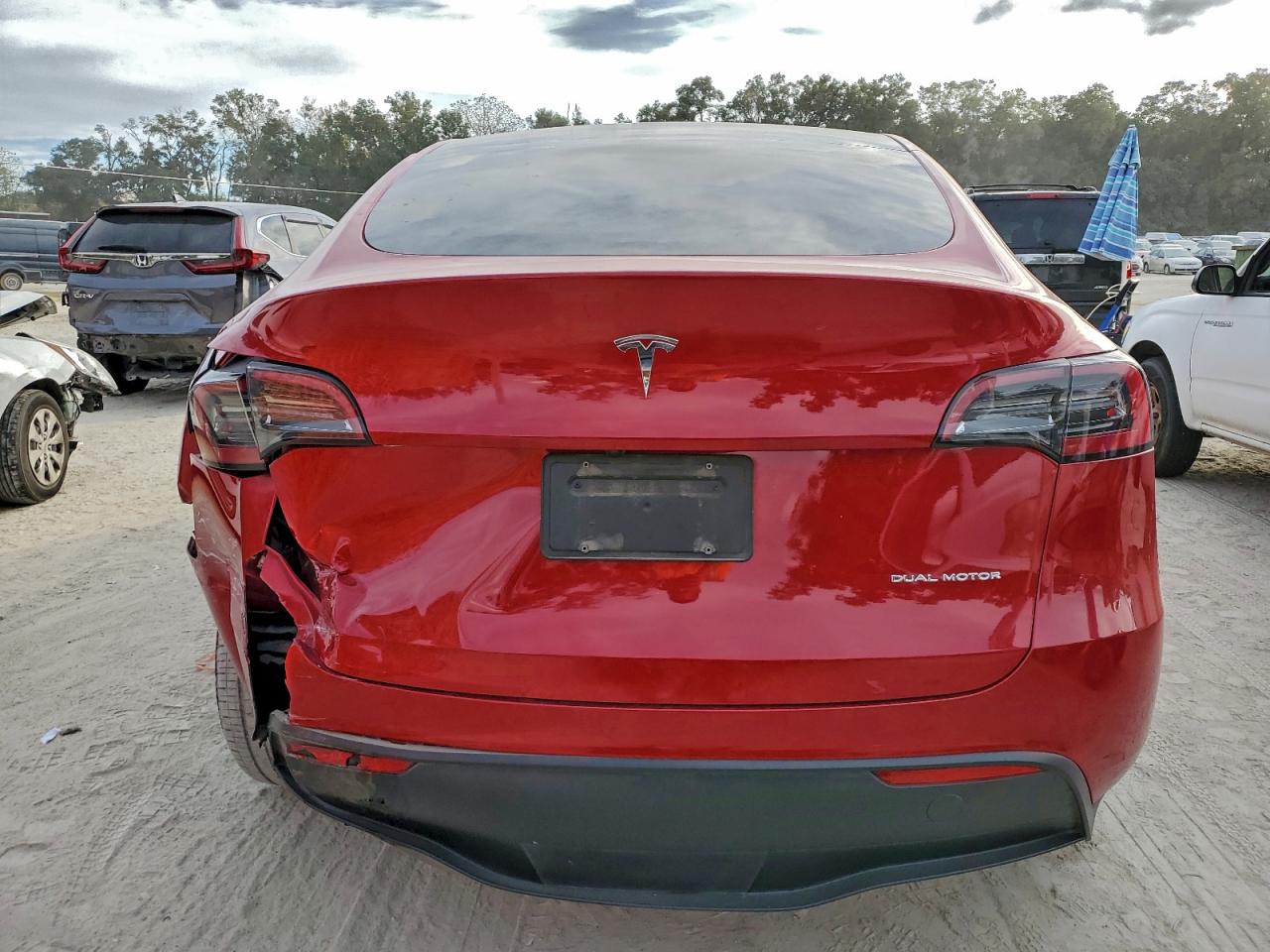 2023 Tesla Model Y VIN: 7SAYGDEE4PF872271 Lot: 94161325