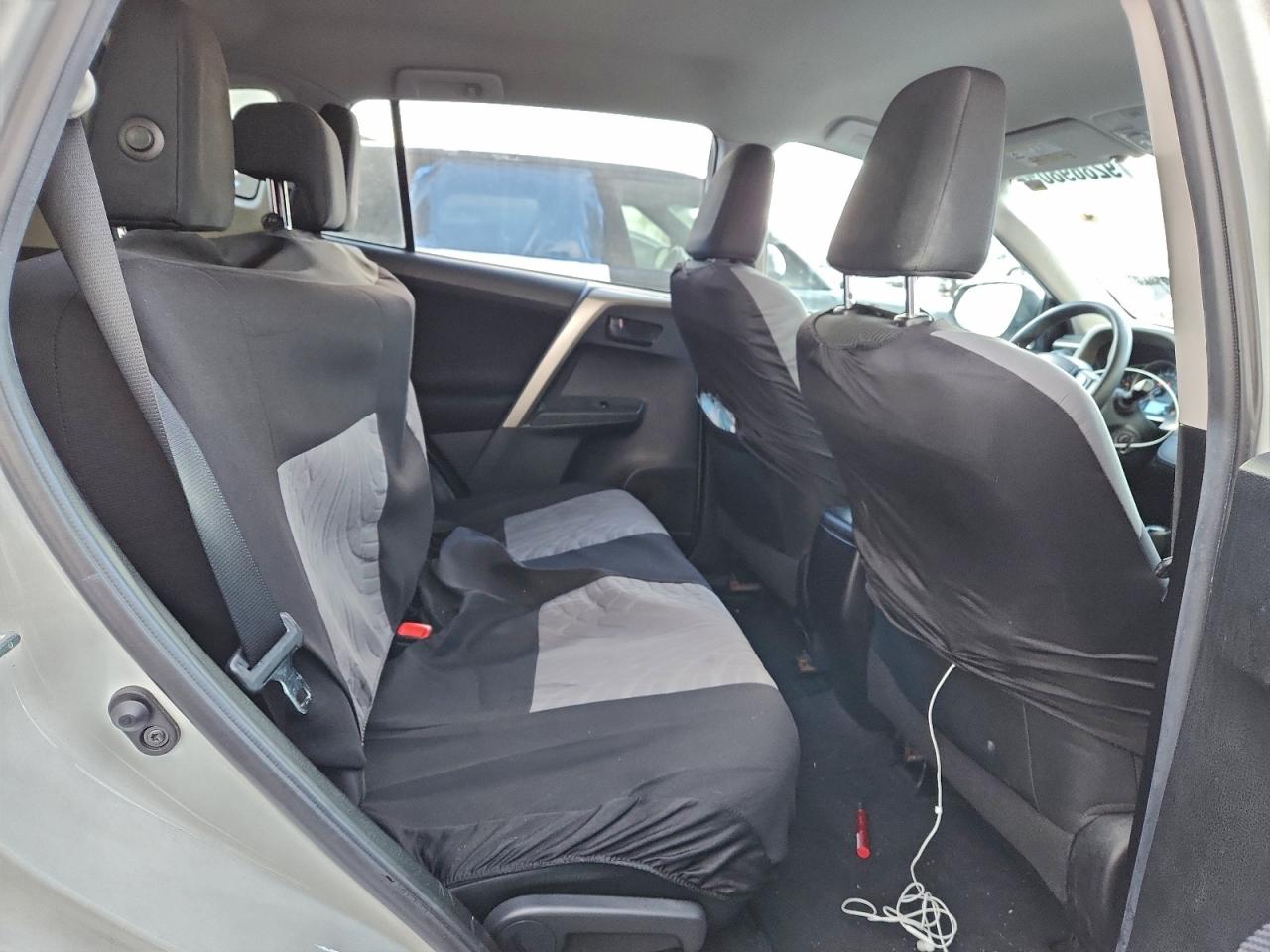 2015 Toyota Rav4 Le VIN: 2T3ZFREV8FW211854 Lot: 92869805