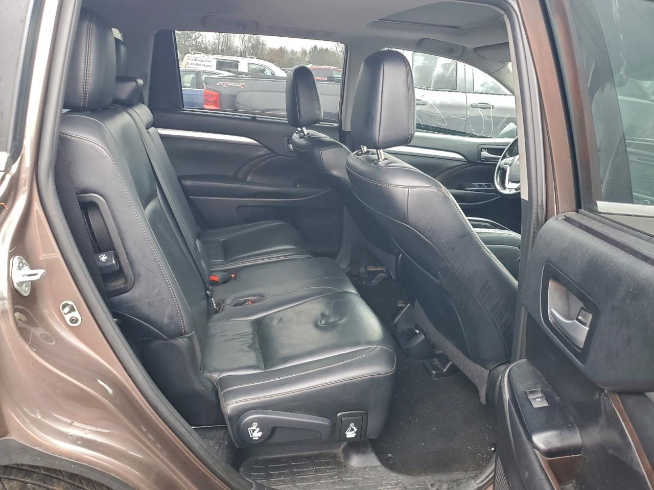 2019 Toyota Highlander Se VIN: 5TDJZRFH4KS918684 Lot: 93134915