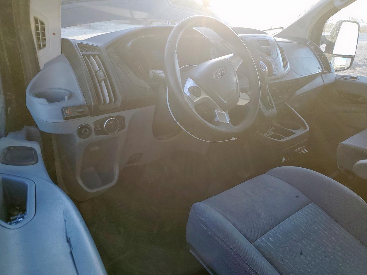 2016 Ford Transit Box Truck VIN: 1FDBF9ZM5GKB56899 Lot: 91455245