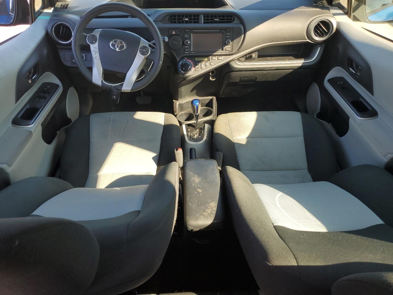 2014 Toyota Prius C VIN: JTDKDTB39E1571333 Lot: 90483775