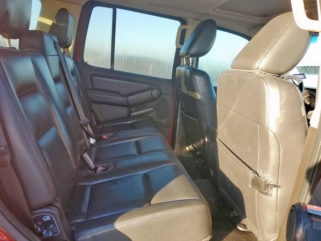 2010 Ford Explorer Xlt VIN: 1FMEU6DE8AUA68944 Lot: 85432735