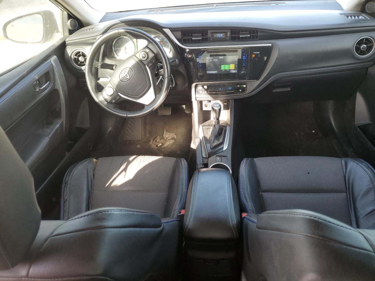 2017 Toyota Corolla L VIN: 5YFBURHE4HP626511 Lot: 92935425