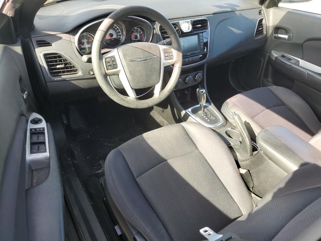 2013 Chrysler 200 Touring VIN: 1C3BCBEG1DN632763 Lot: 92636135