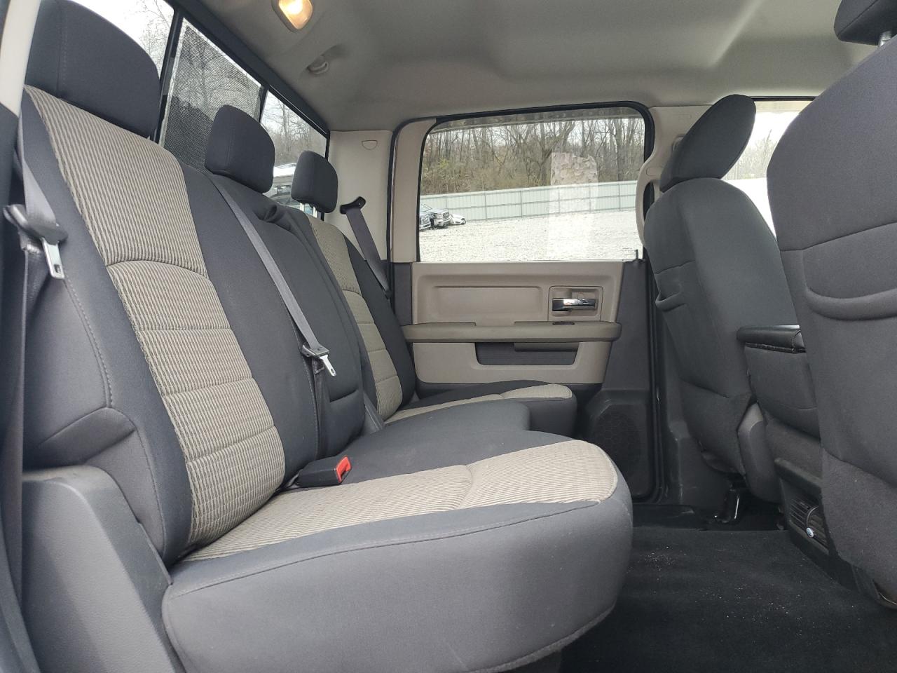 2010 Dodge Ram 1500 VIN: 1D7RV1CT1AS125198 Lot: 92818295