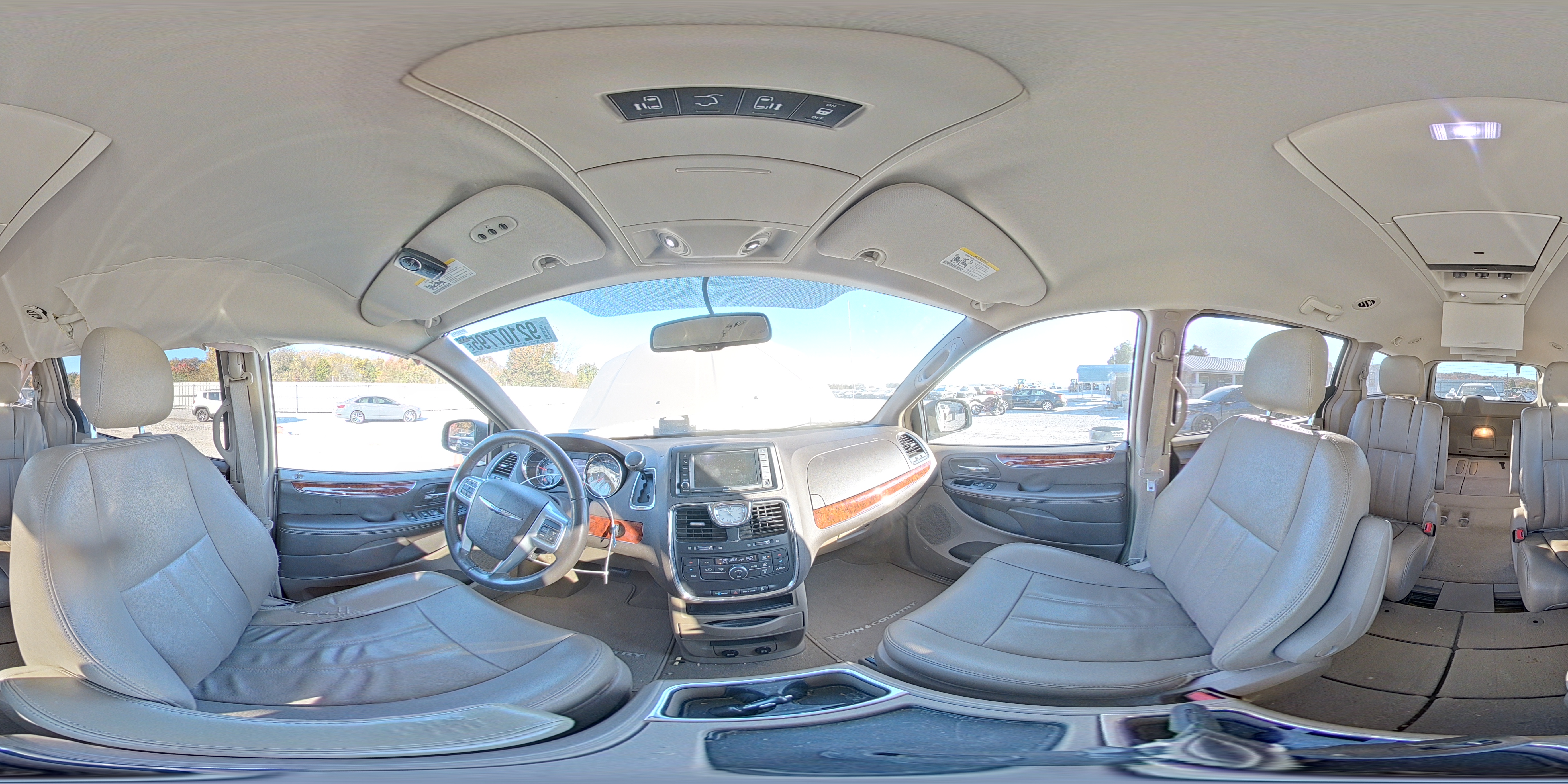 2013 Chrysler Town & Country Touring VIN: 2C4RC1BG8DR774569 Lot: 92107795