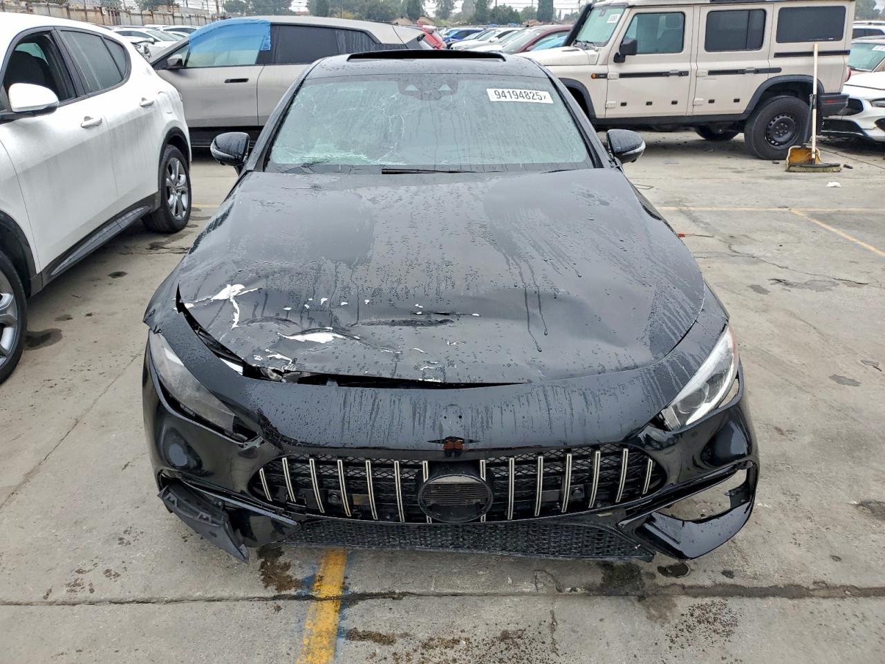 Фото: WDD2J5JB2KA027643