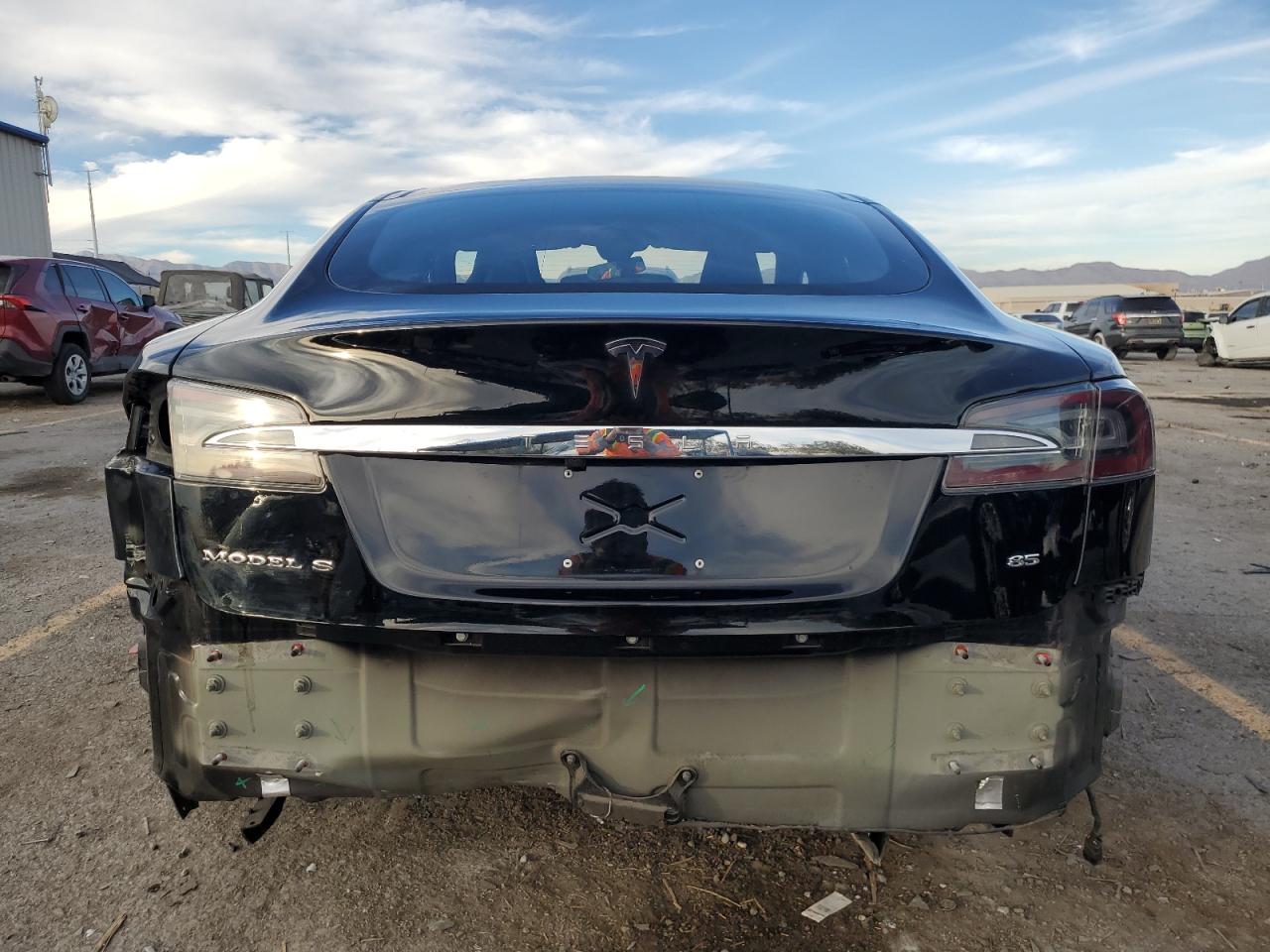 2015 Tesla Model S 85 VIN: 5YJSA1H1XFF083987 Lot: 91658665