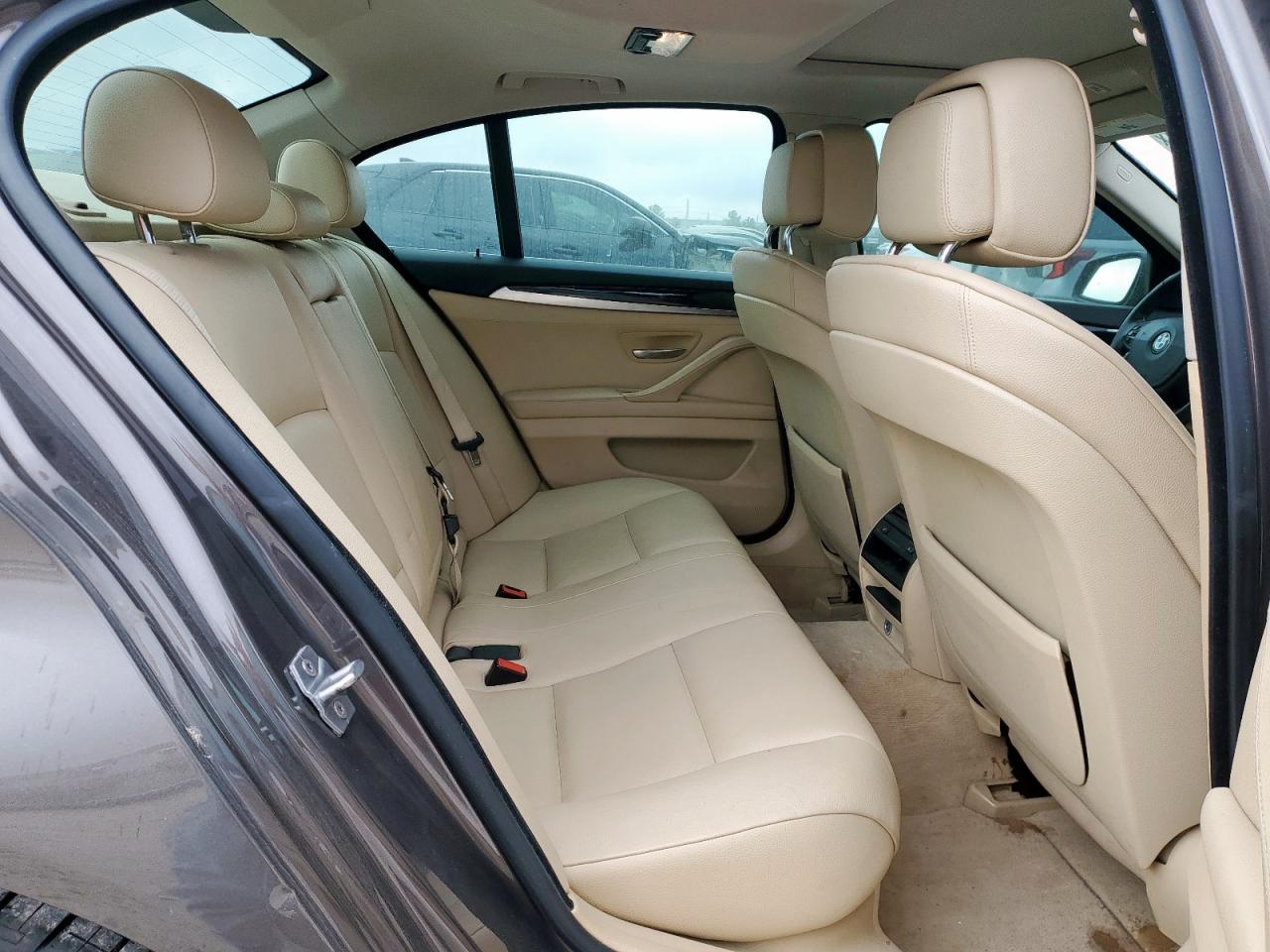 2013 BMW 535 Xi VIN: WBAFU7C54DDU71157 Lot: 93645125