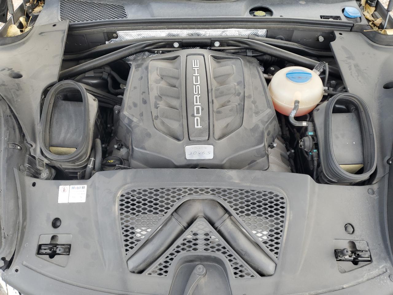 2015 Porsche Macan S VIN: WP1AB2A57FLB67272 Lot: 93230305