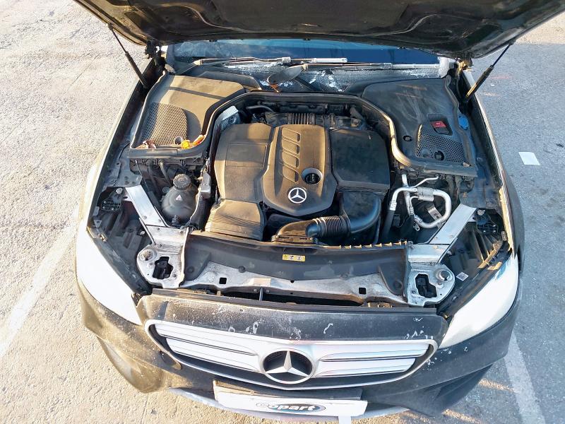 2016 MERCEDES-BENZ E CLASS E220D AMG LINE PREMIUM 4DR 9G-TRONIC