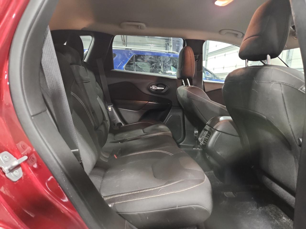 2015 Jeep Cherokee Latitude VIN: 1C4PJMCS6FW604870 Lot: 93052715