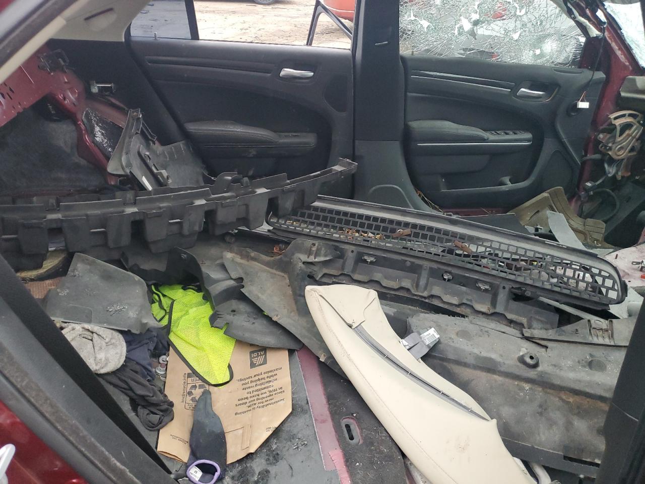 2018 Chrysler 300 Touring VIN: 2C3CCAAG5JH330935 Lot: 93053395