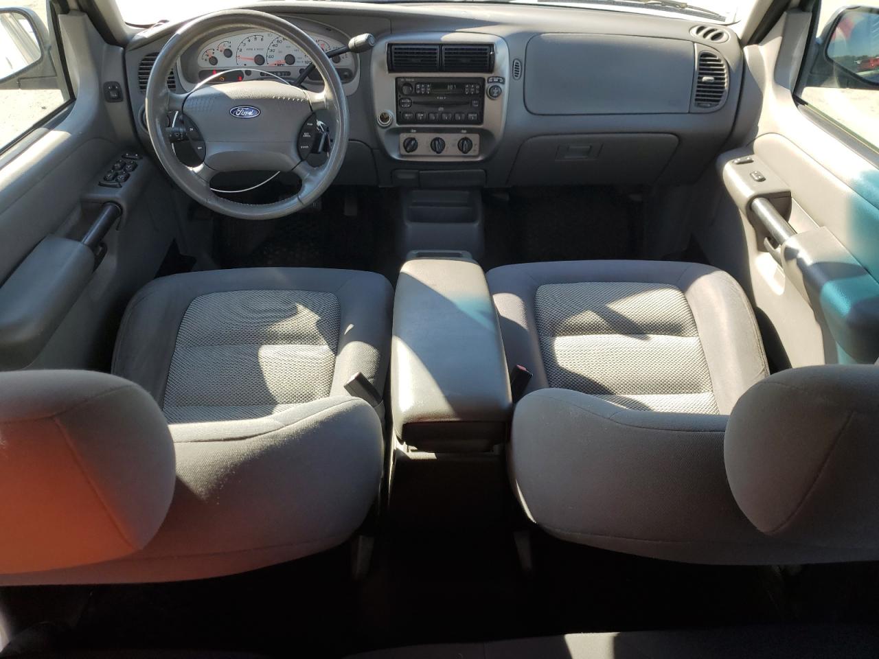 2005 Ford Explorer Sport Trac VIN: 1FMZU67K35UA35701 Lot: 93121965