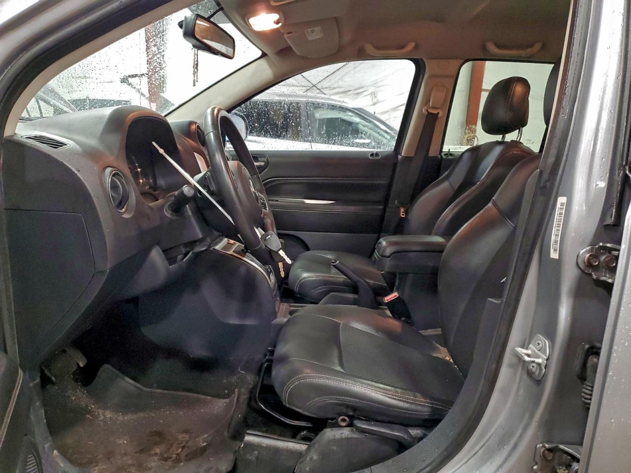 2015 Jeep Compass Latitude VIN: 1C4NJDEB2FD163044 Lot: 93333025