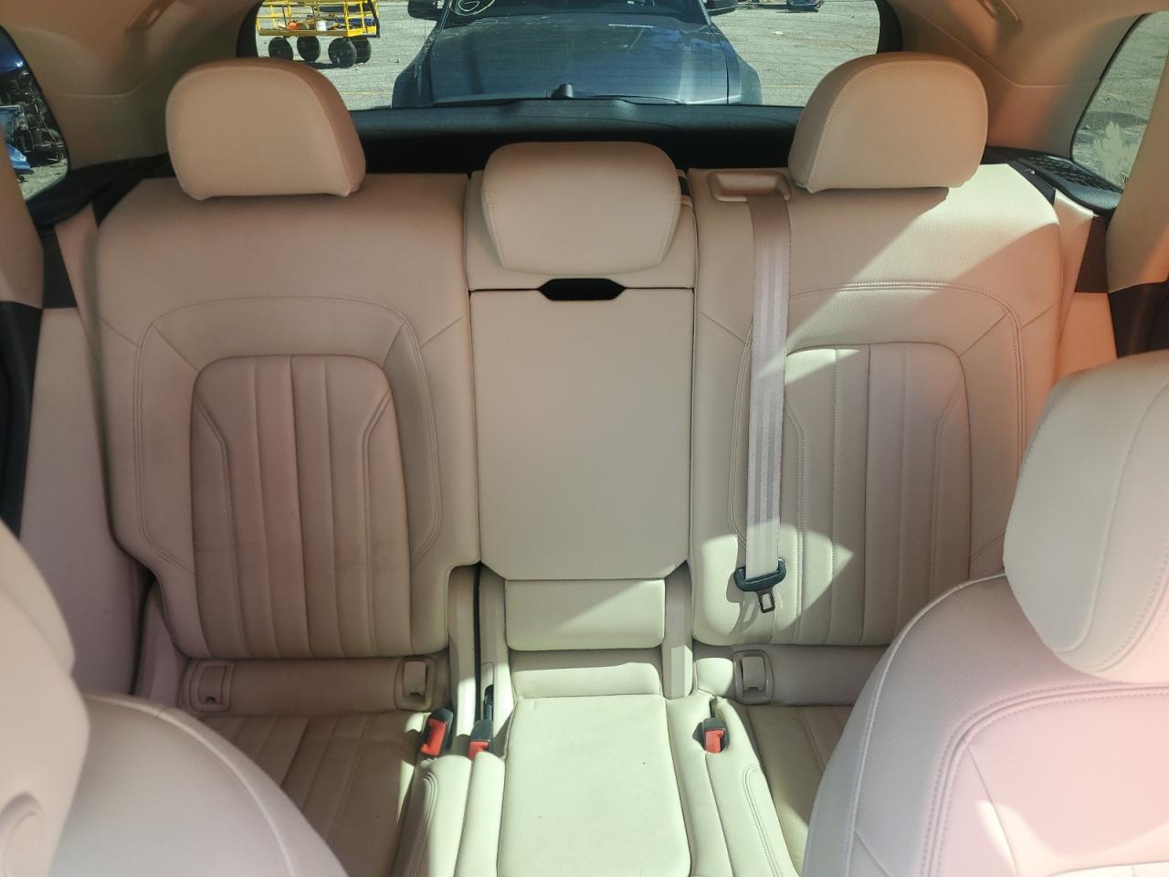 2018 Audi Q5 Premium VIN: WA1ANAFY6J2246852 Lot: 91016025