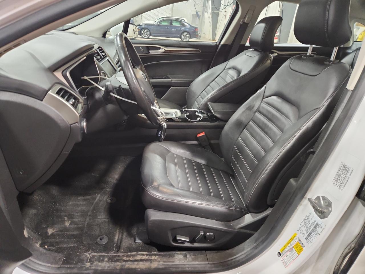 2015 Ford Fusion Se VIN: 3FA6P0T90FR270666 Lot: 92704425