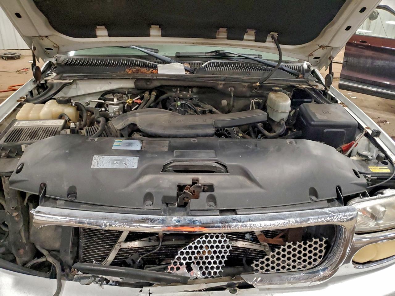 2004 GMC Yukon Xl Denali VIN: 1GKFK66U04J269914 Lot: 93655025