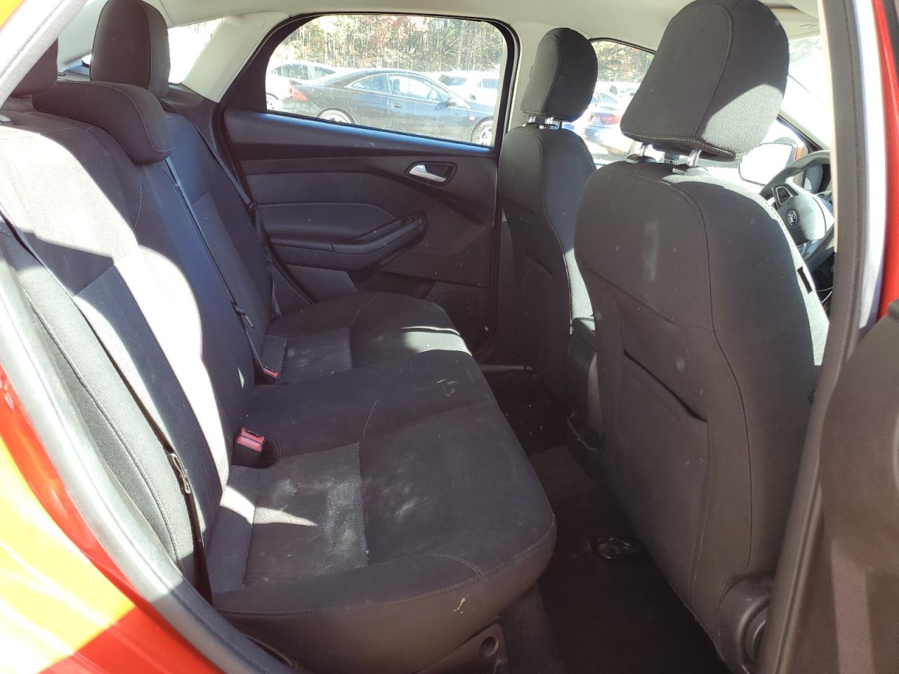 2017 Ford Focus Se VIN: 1FADP3F22HL258995 Lot: 92516195