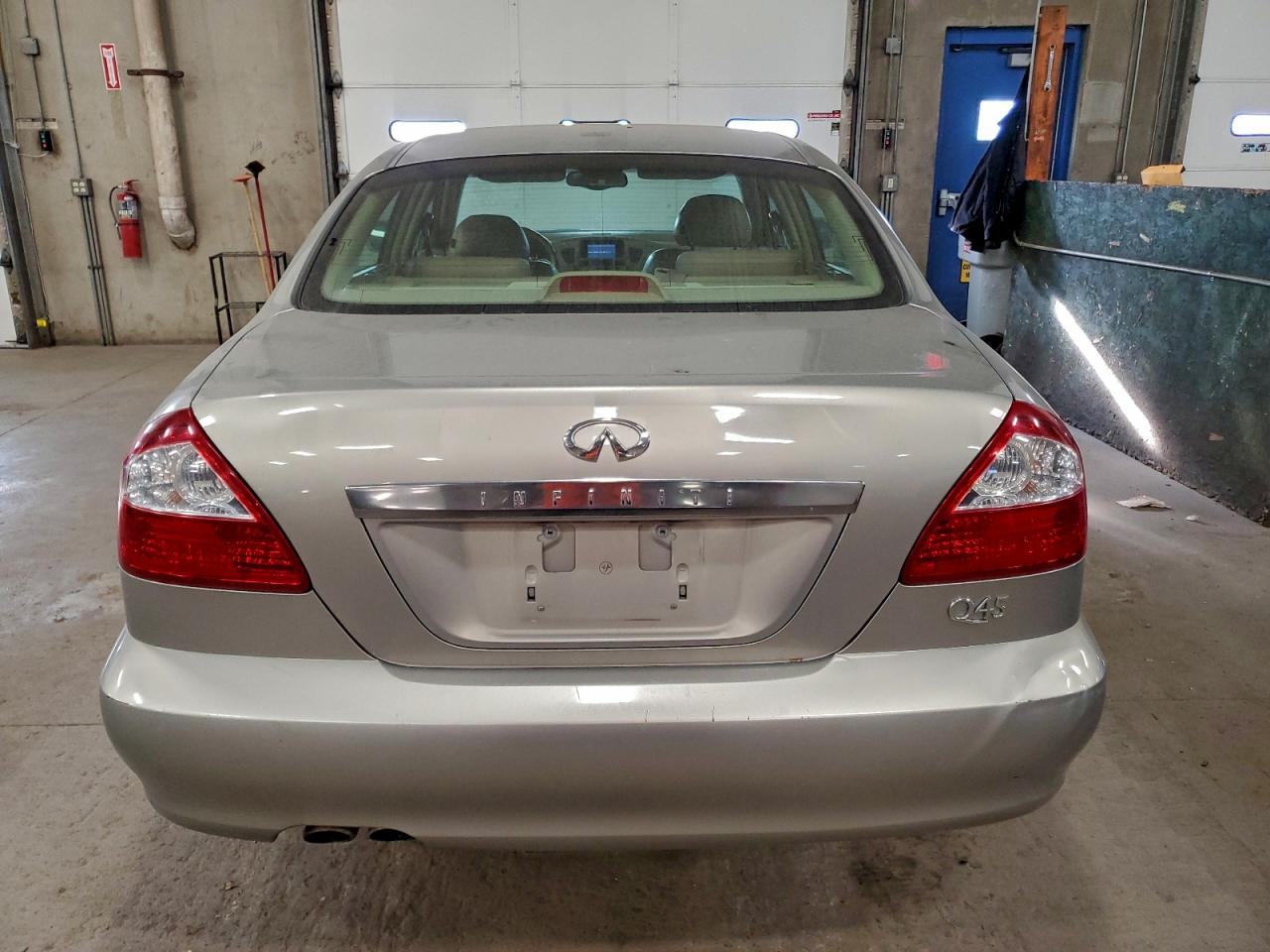 2002 Infiniti Q45 VIN: JNKBF01A42M002410 Lot: 93918195