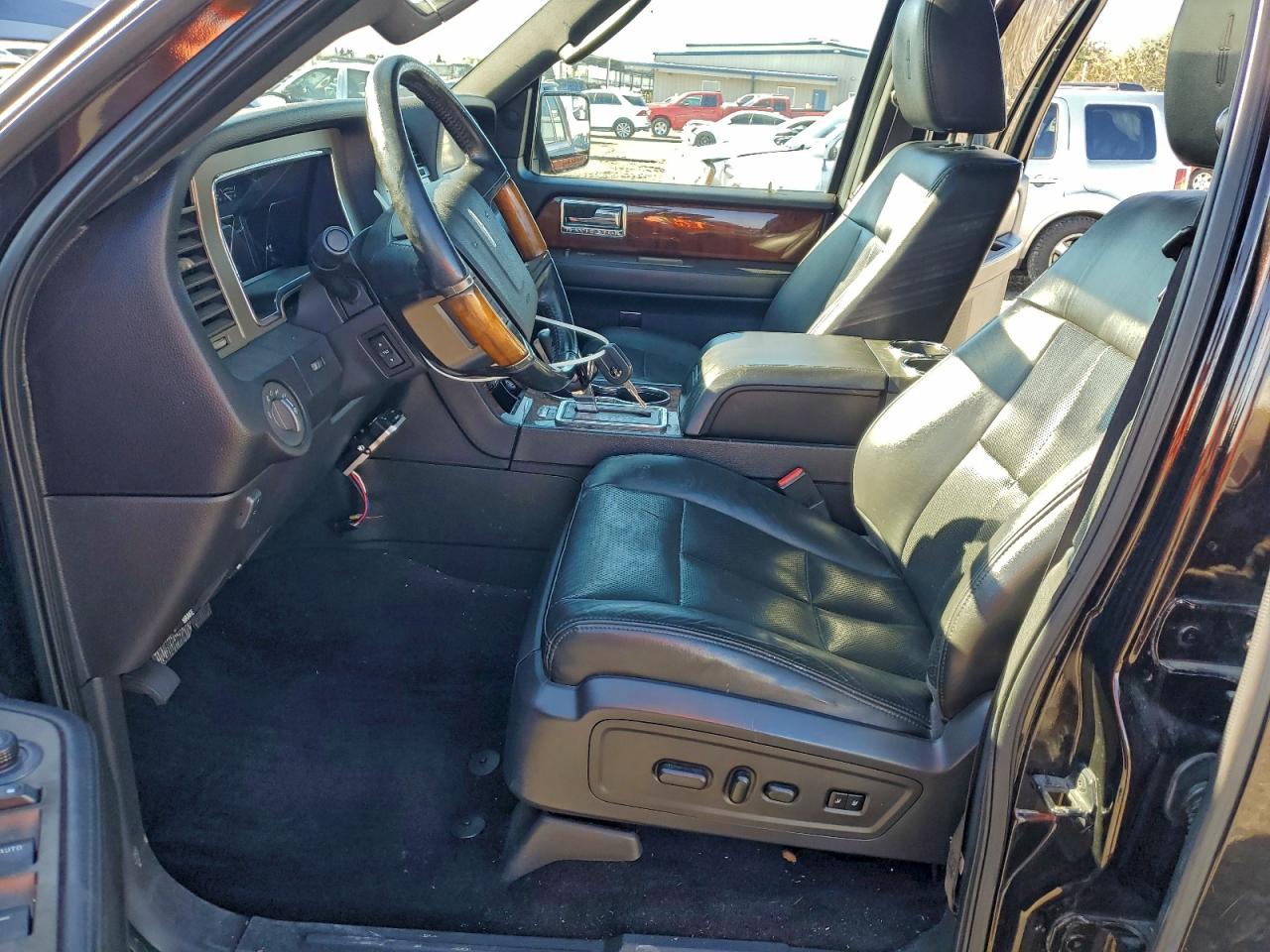 2013 Lincoln Navigator L VIN: 5LMJJ3H53DEL05982 Lot: 94147655