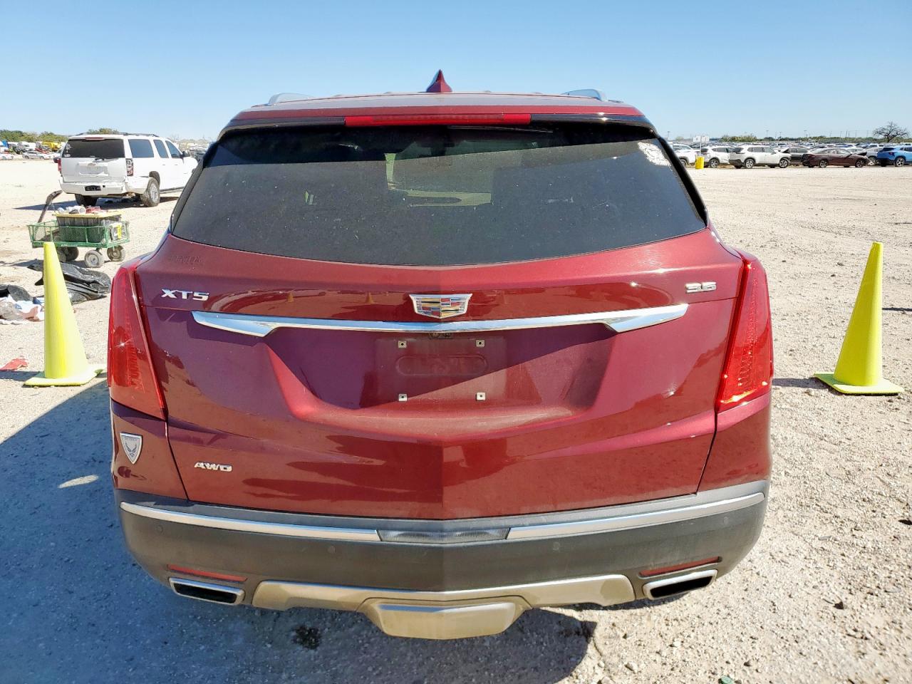 2017 Cadillac Xt5 Platinum VIN: 1GYKNFRS9HZ295392 Lot: 92517525