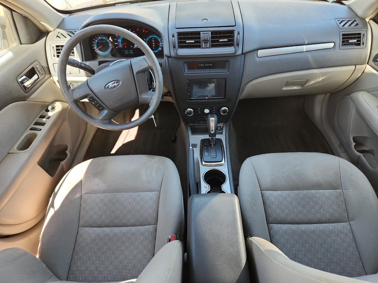 2010 Ford Fusion S VIN: 3FAHP0GA2AR323437 Lot: 92490985