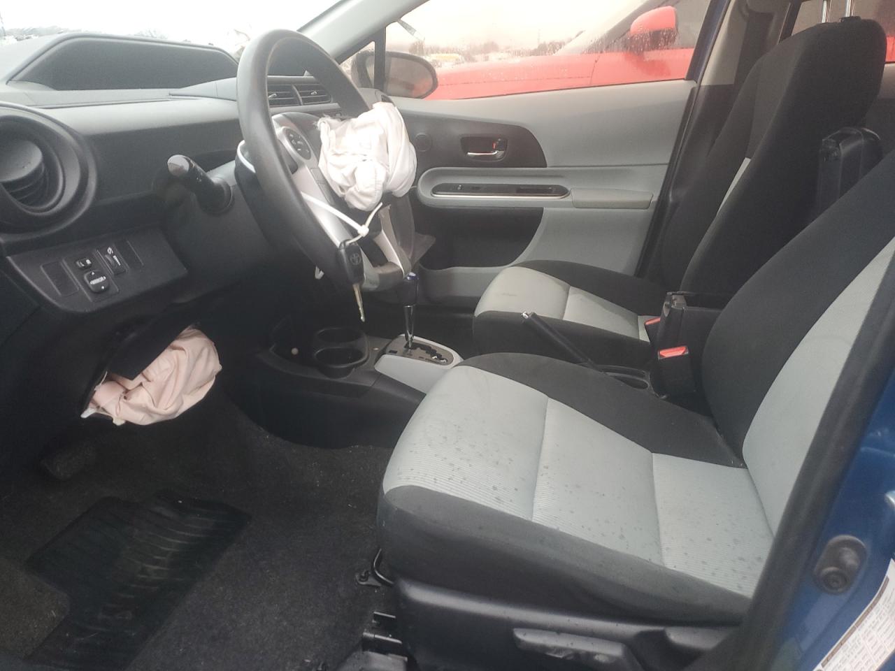 2014 Toyota Prius C VIN: JTDKDTB34E1565536 Lot: 92488285