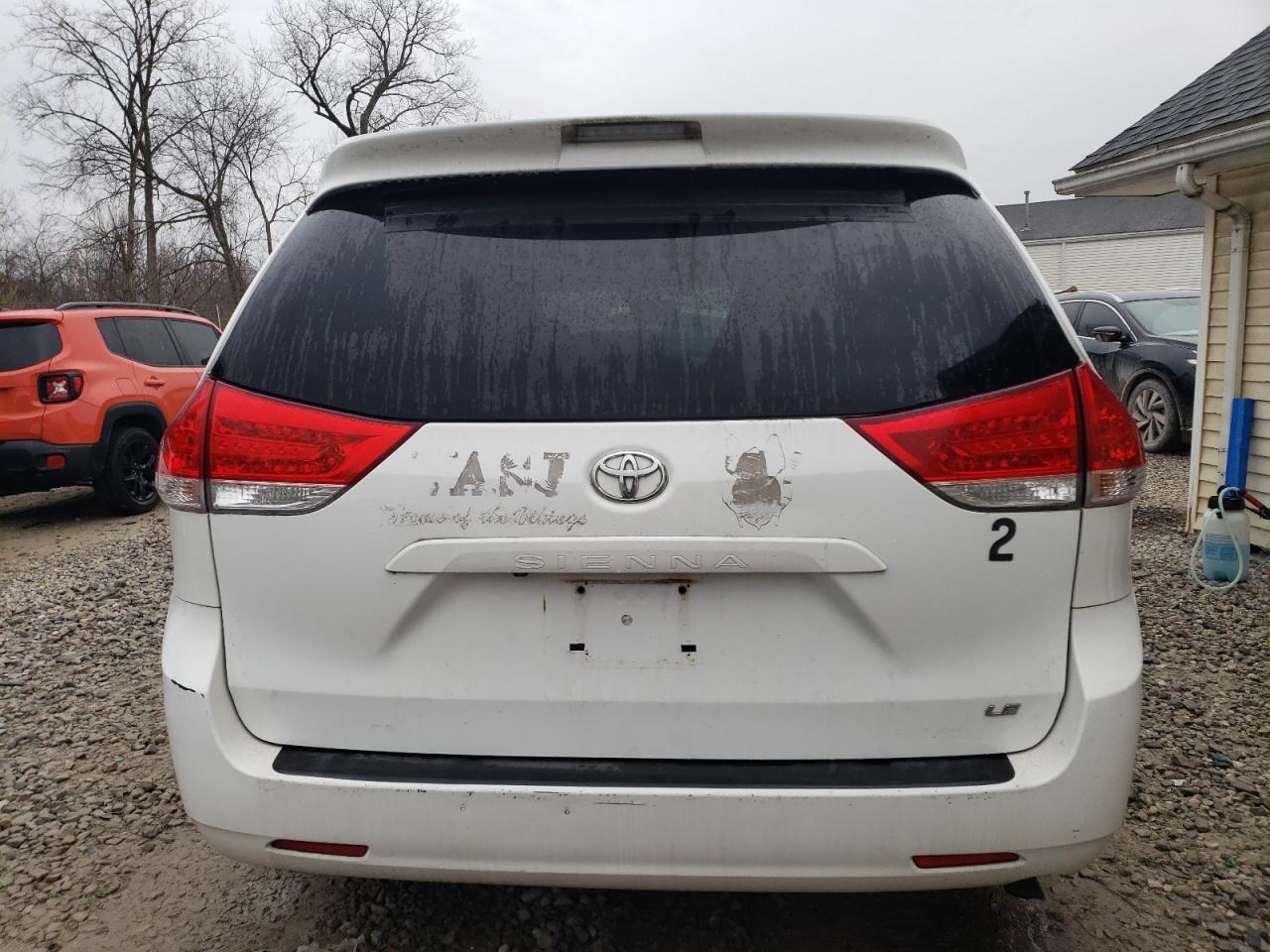 2012 Toyota Sienna Le VIN: 5TDKK3DCXCS203875 Lot: 93603495