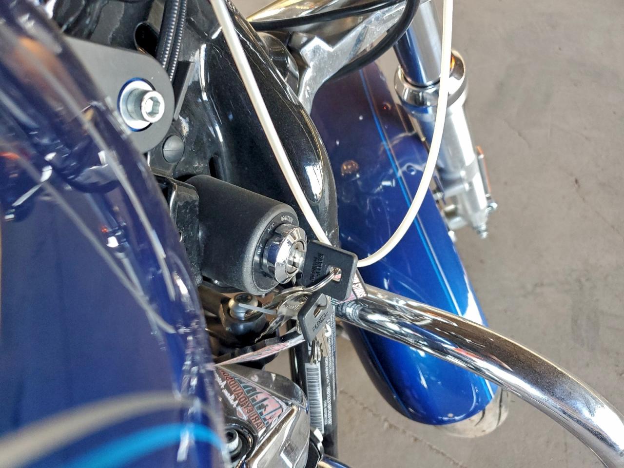 2015 Harley-Davidson Xl1200 T VIN: 1HD1LL316FC428162 Lot: 94284165