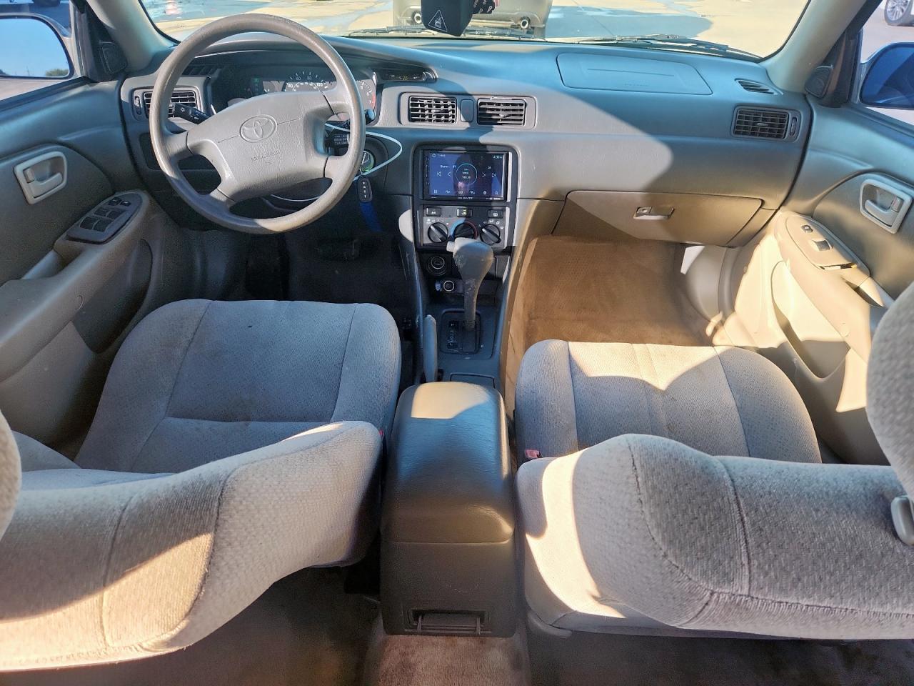 2000 Toyota Camry Ce VIN: JT2BG22K3Y0496737 Lot: 91643705