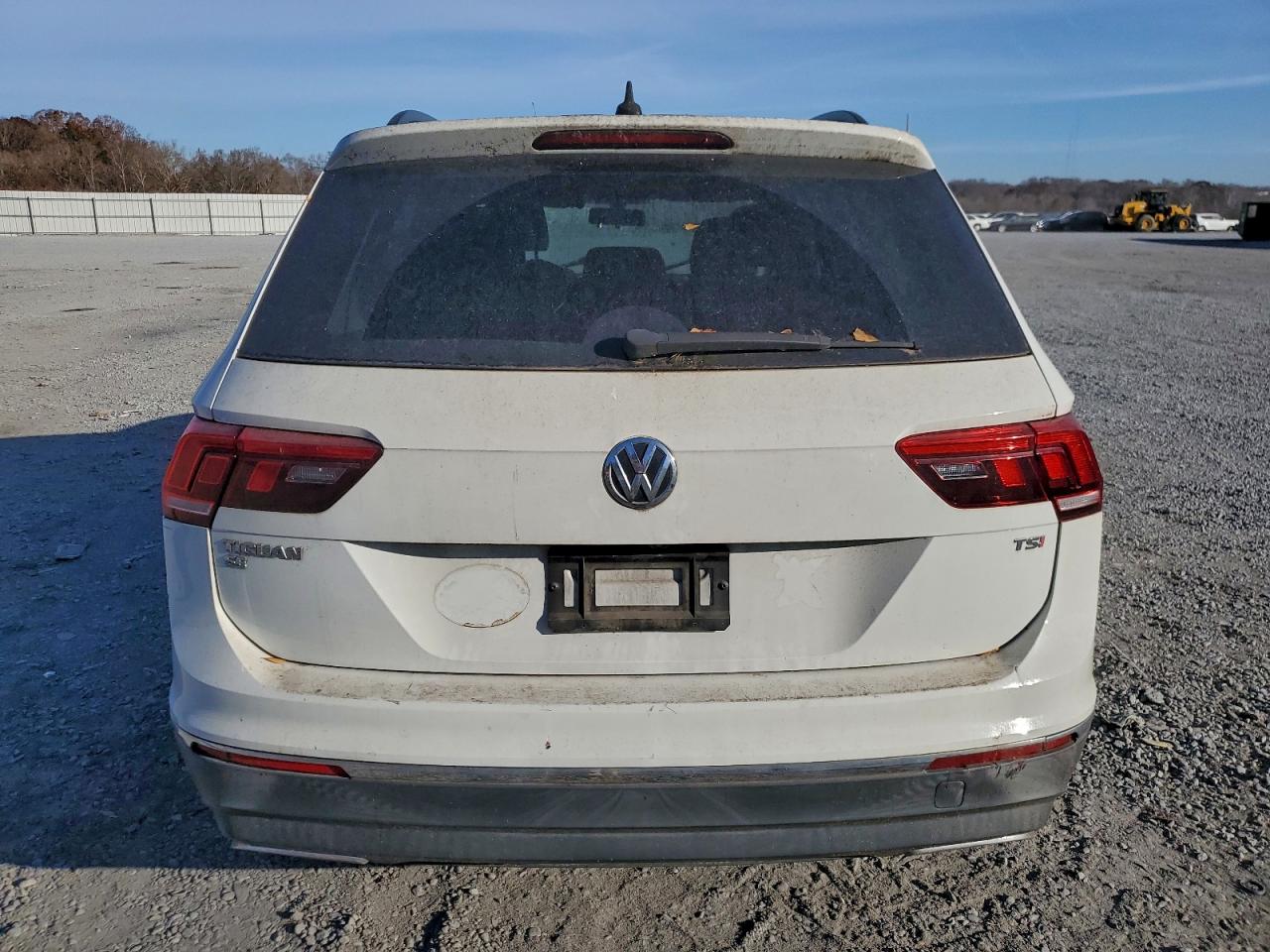 2018 Volkswagen Tiguan Se VIN: 3VV3B7AX6JM214471 Lot: 92935775