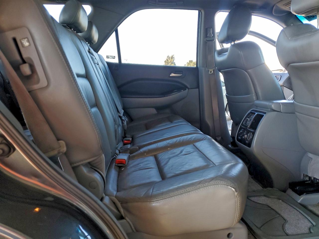 2006 Acura Mdx Touring VIN: 2HNYD18966H550382 Lot: 92501945