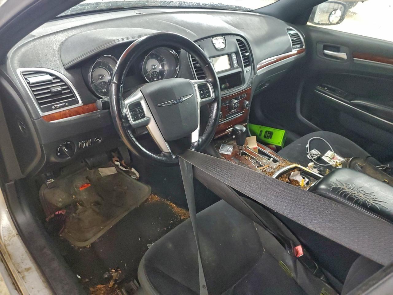 2012 Chrysler 300 VIN: 2C3CCAAG4CH112617 Lot: 94077115