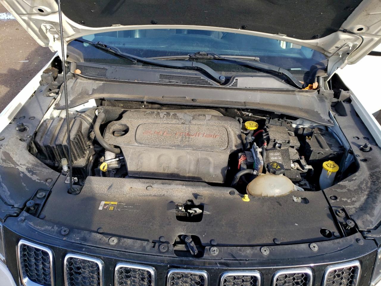 2018 Jeep Compass Latitude VIN: 3C4NJDBB6JT457067 Lot: 93941785