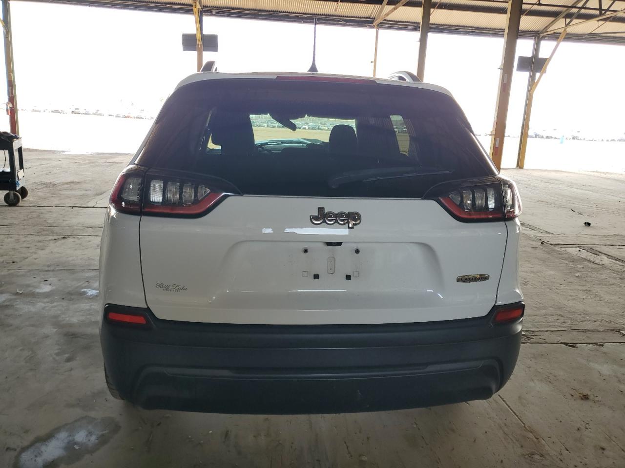 2019 Jeep Cherokee Latitude VIN: 1C4PJLCB8KD490435 Lot: 92873165
