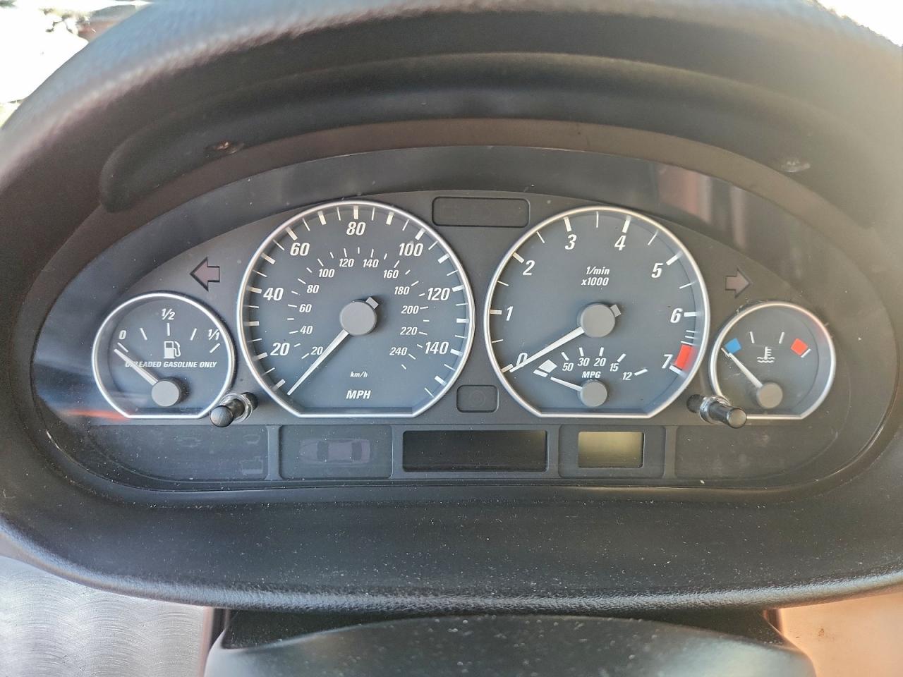 2004 BMW 330 Ci VIN: WBABW53404PL44098 Lot: 93835555