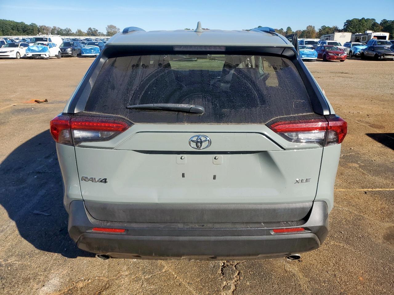 2019 Toyota Rav4 Xle Premium VIN: 2T3C1RFV5KW053809 Lot: 92057305