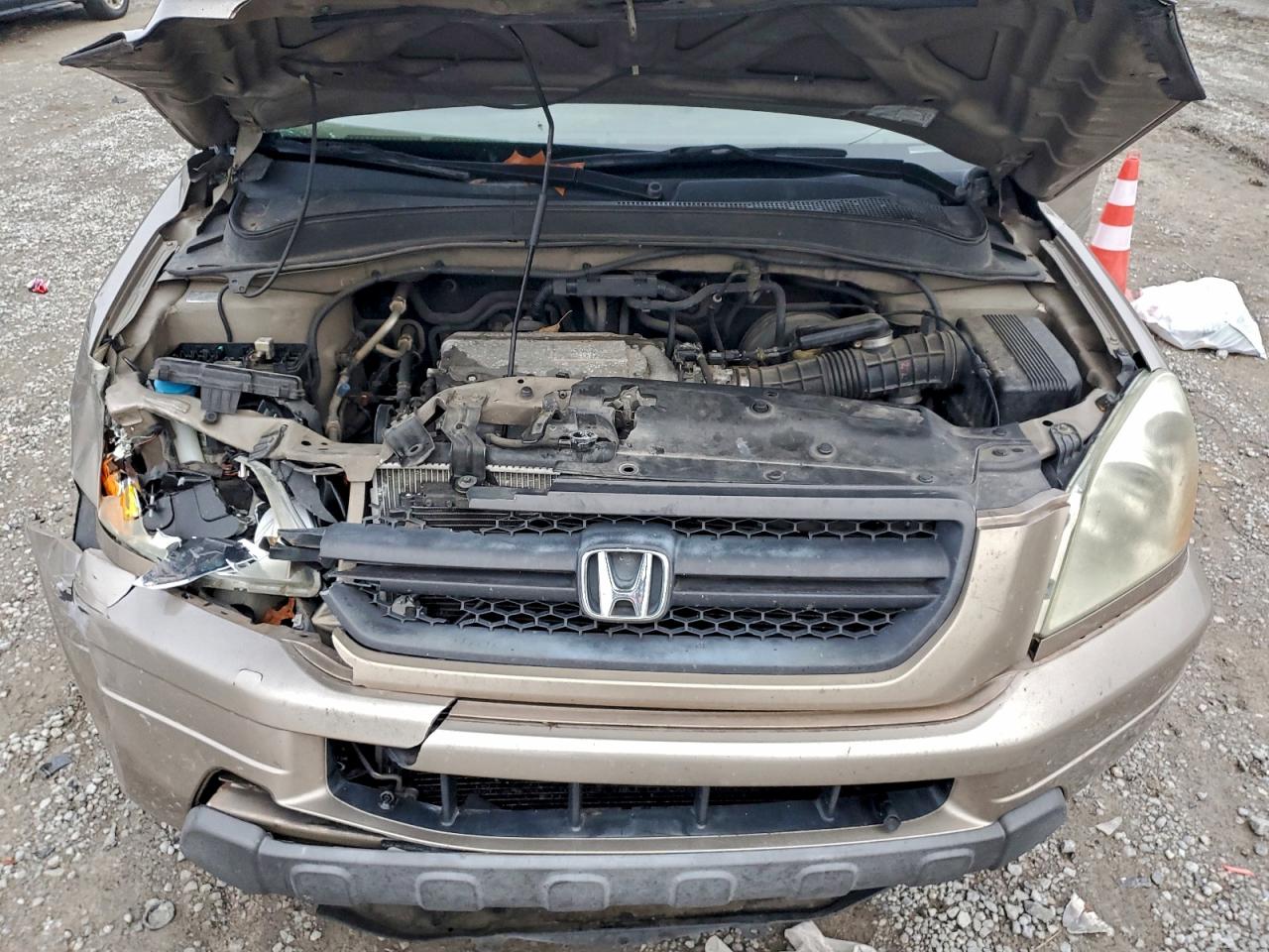 2004 Honda Pilot Ex VIN: 2HKYF18464H575503 Lot: 94096105