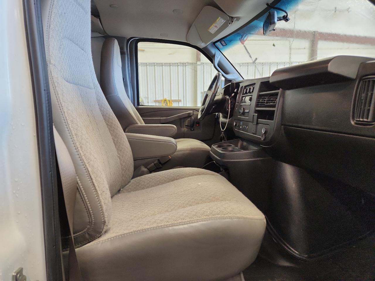 2023 GMC Savana Delivery Van VIN: 1GTZ7HF71P1184701 Lot: 85433025